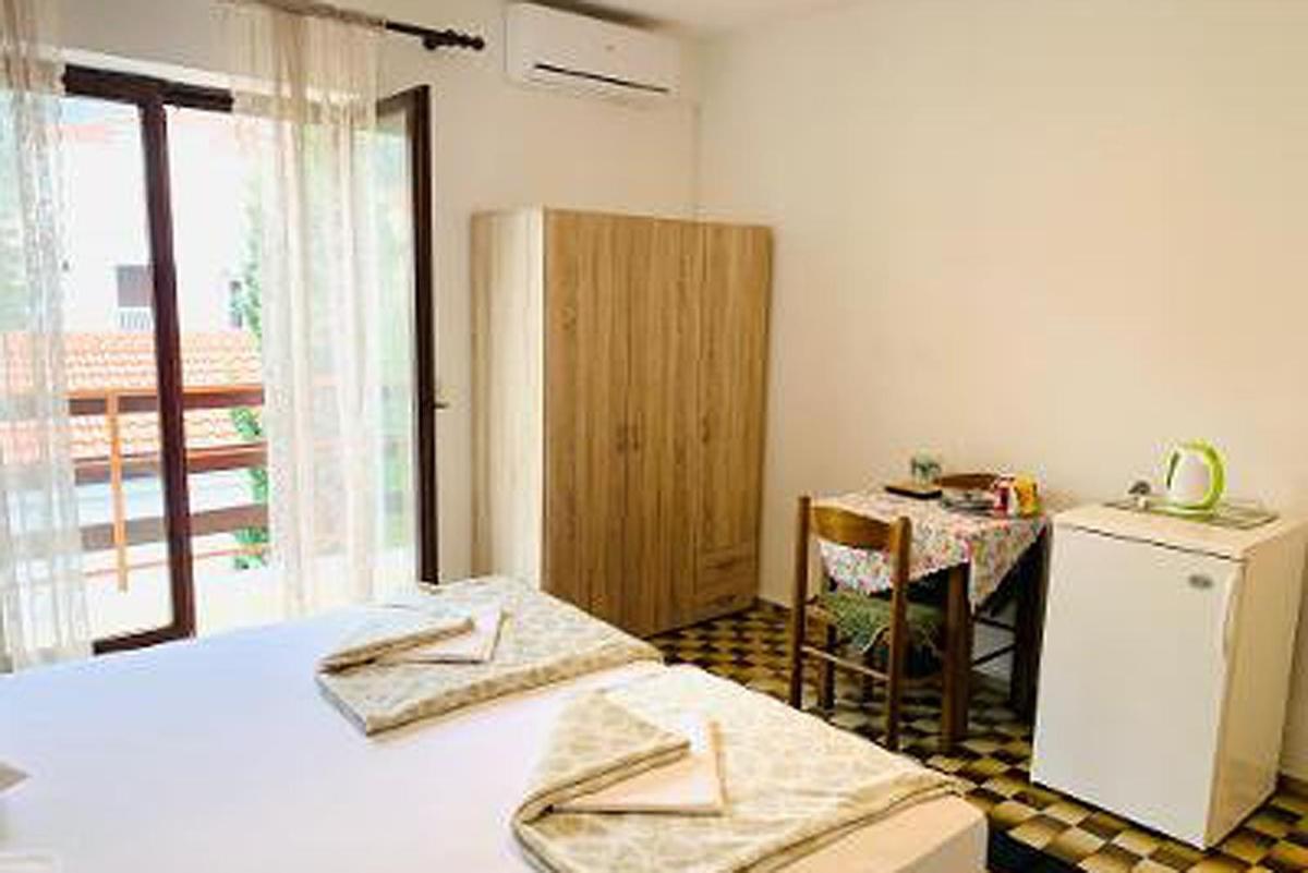 Apartments And Rooms By The Sea Starigrad, Paklenica - 6591 Kamer foto